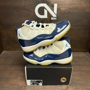 Jordan 11 Retro UNC Win Like 82 Size 9.5 (Pre-Owned) - Image 1