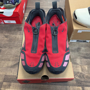 Nike Air Max Sunder Gore-Tex Hyper Crimson (Women's) - Image 2