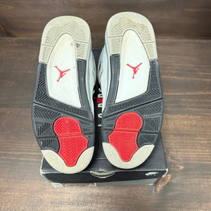Jordan 4 Retro White Cement (2025) (GS) Size 4.5Y (Pre-Owned) - Image 5