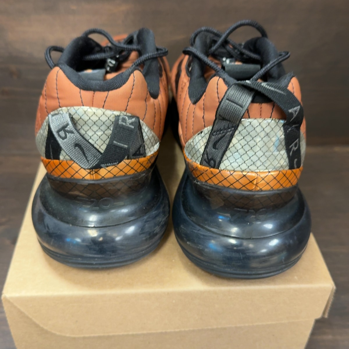 Nike Air Max 720-818 Metallic Copper Size 11 (Pre-Owned) - Image 5