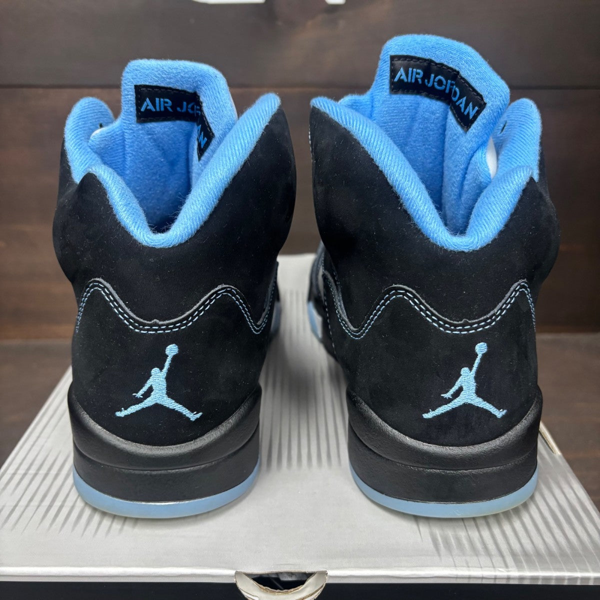 Jordan 5 Retro Black University Blue (2026) - Image 5