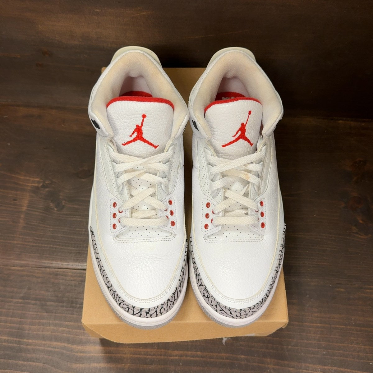 Jordan 3 Retro Hall of Fame Size 10.5 (Pre-Owned) - Image 3