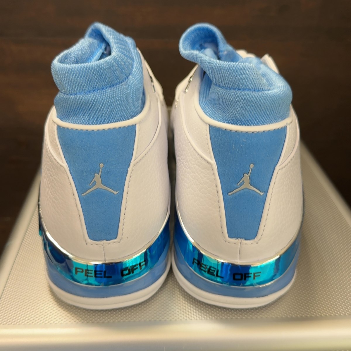 Jordan 17 Retro Low SP University Blue (2024) Size 9.5 - Image 5