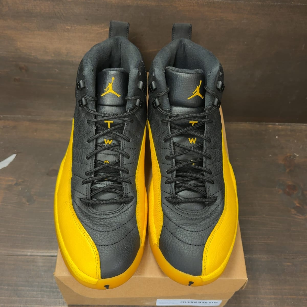 Jordan 12 Retro Black University Gold Size 11 (Pre-Owned) - tag