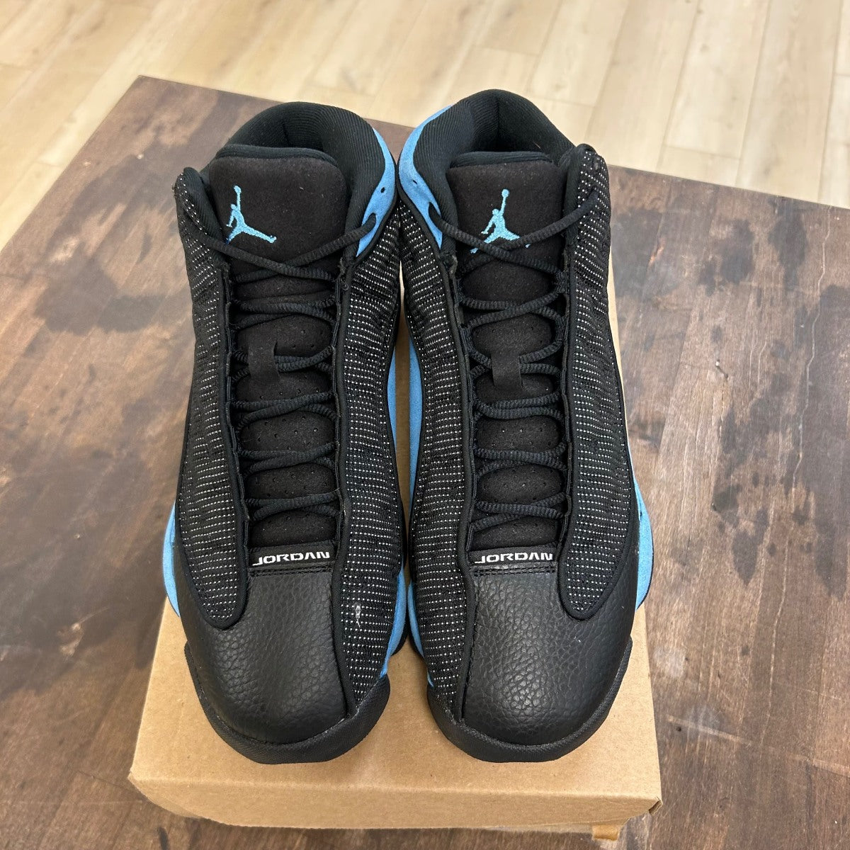 Jordan 13 Retro Black University Blue Size 10 (Pre-Owned) - Image 2