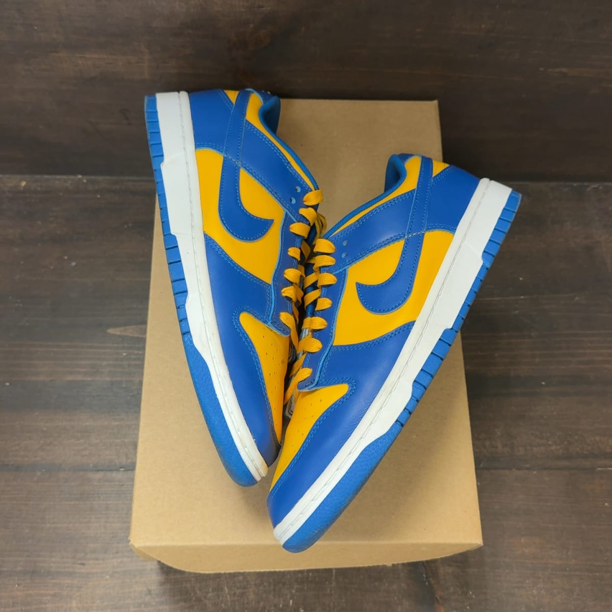 Nike Dunk Low UCLA Size 9 (Pre-Owned) - back