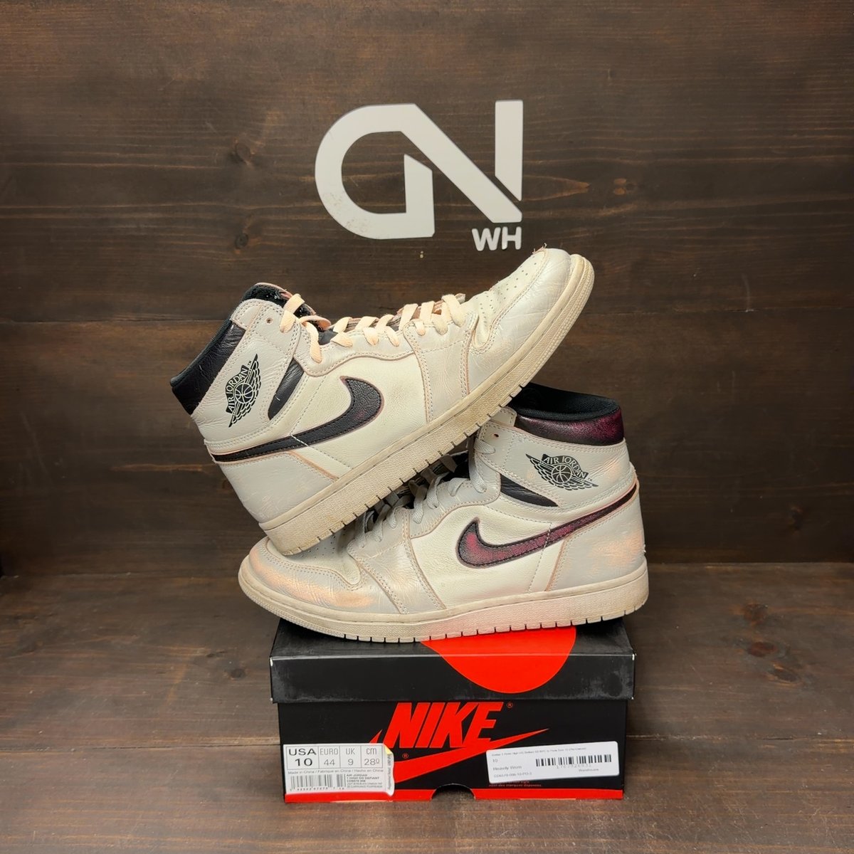 Jordan 1 Retro High OG Defiant SB NYC to Paris Size 10 (Pre-Owned) - front