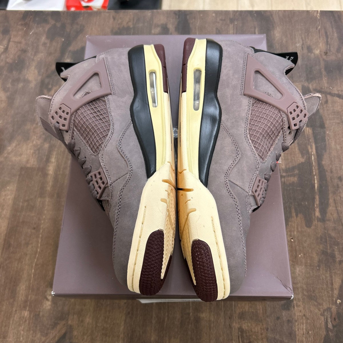 Jordan 4 Retro SP A Ma Maniére Violet Ore - Image 3