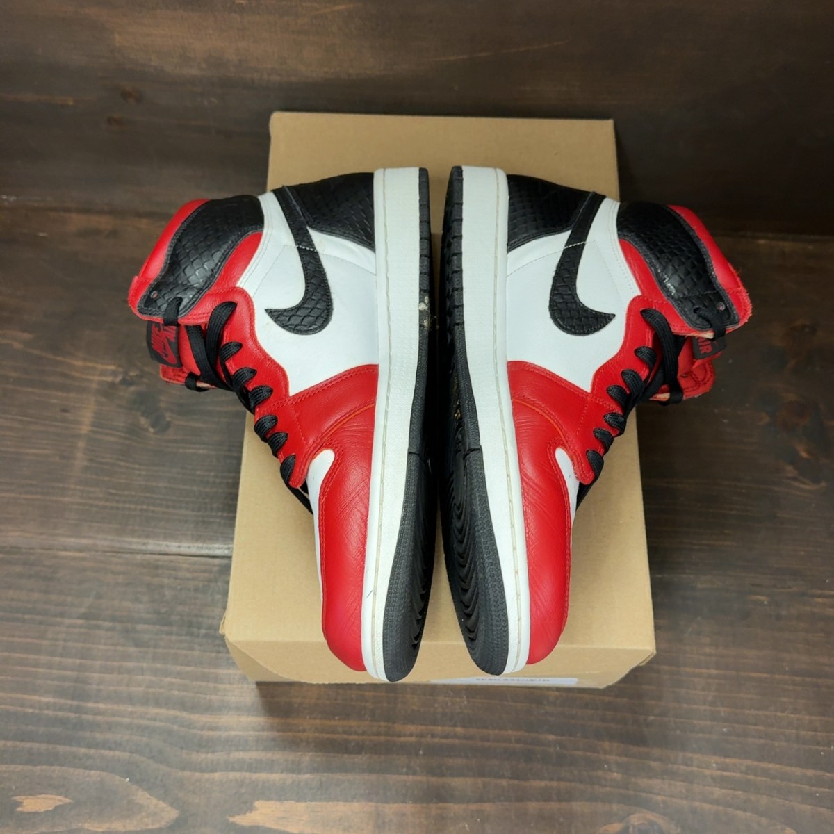 Jordan 1 Retro High Satin Snake Chicago (Women's) Size 12W (Pre-Owned) - Image 4