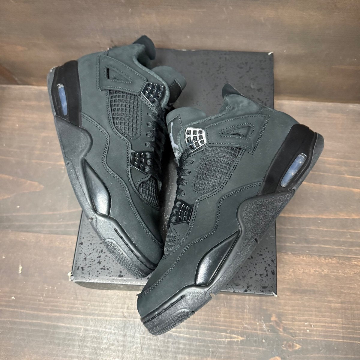 Jordan 4 Retro Black Cat (2025) Size 10.5 (Pre-Owned) - tag