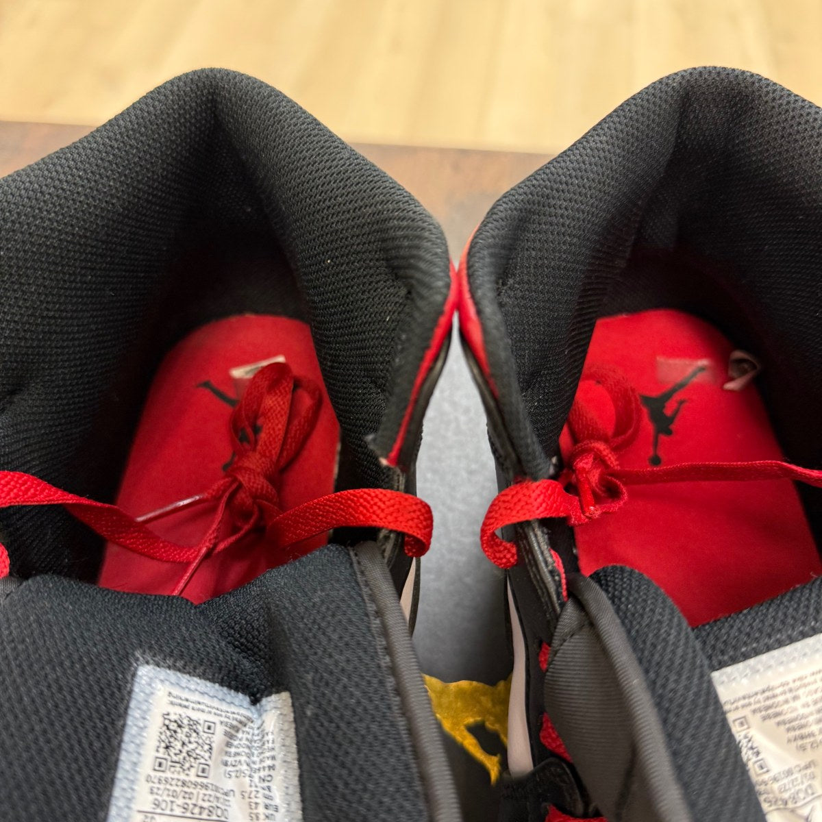 Jordan 1 Mid Gym Red Black Toe - Image 3