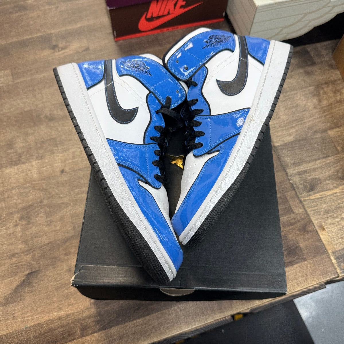 Jordan 1 Mid Signal Blue Size 13 (Pre-Owned) - Image 1