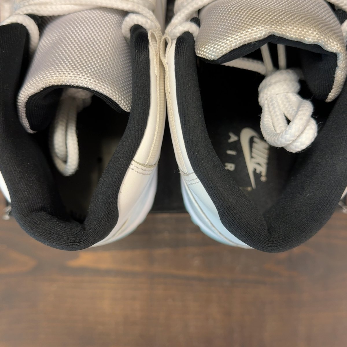Jordan 11 Retro Legend Blue (2024) Size 10 (Pre-Owned) - aux
