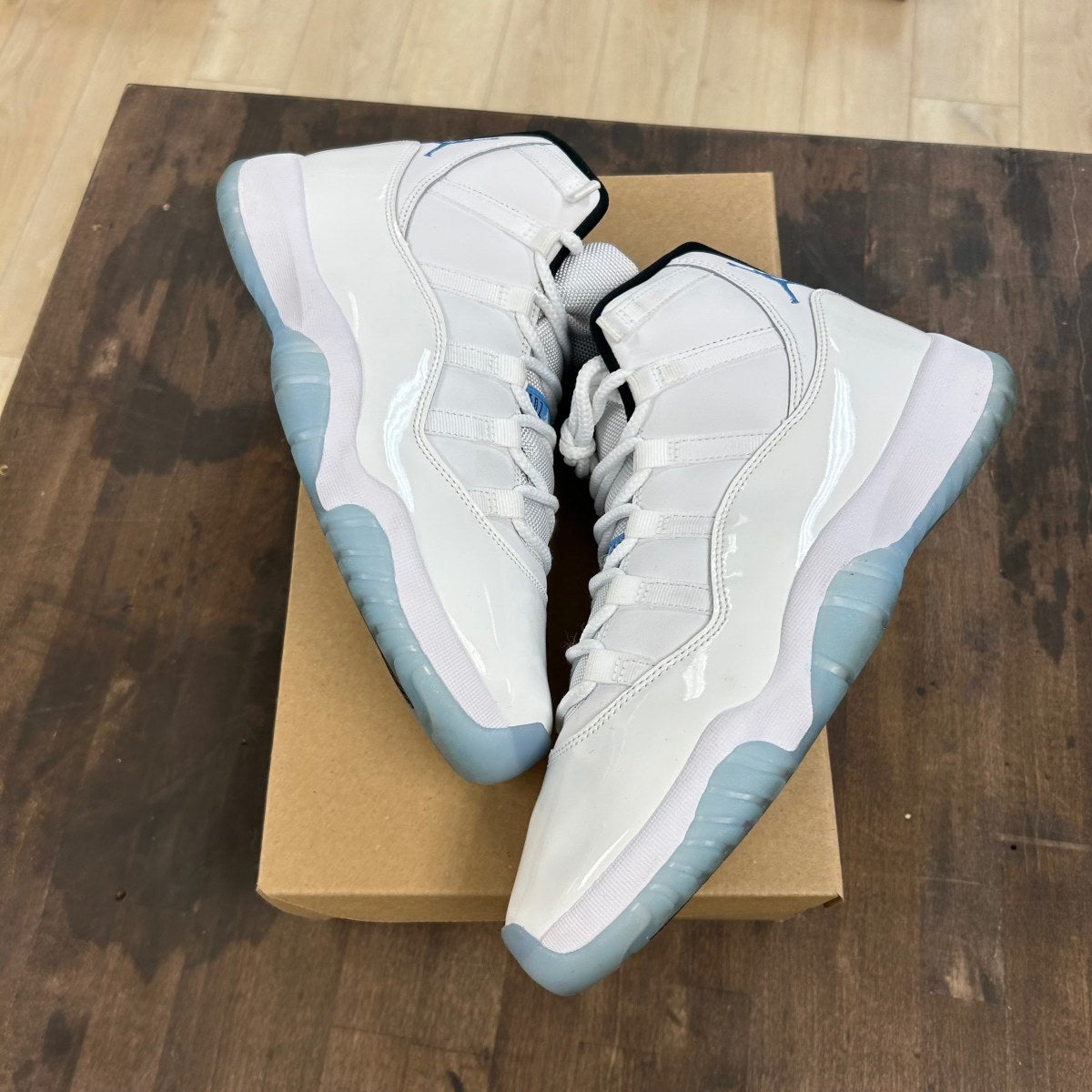 Jordan 11 Retro Legend Blue (2014) Size 10 (Pre-Owned) - Image 1