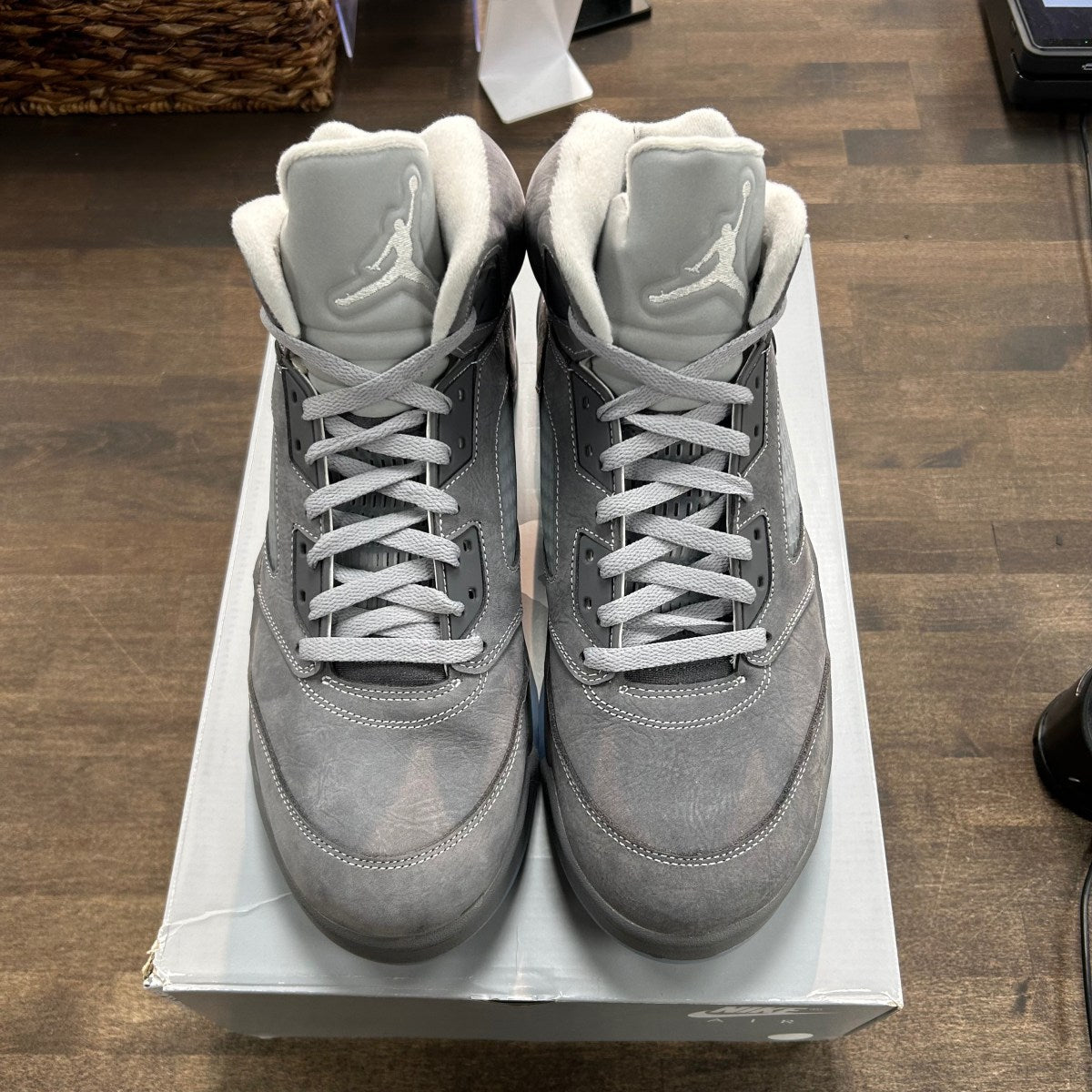 Jordan 5 Retro Wolf Grey (2026) - Image 2