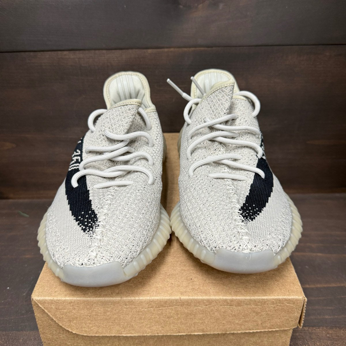 adidas Yeezy Boost 350 V2 Slate Size 11.5 (Pre-Owned) - Image 4