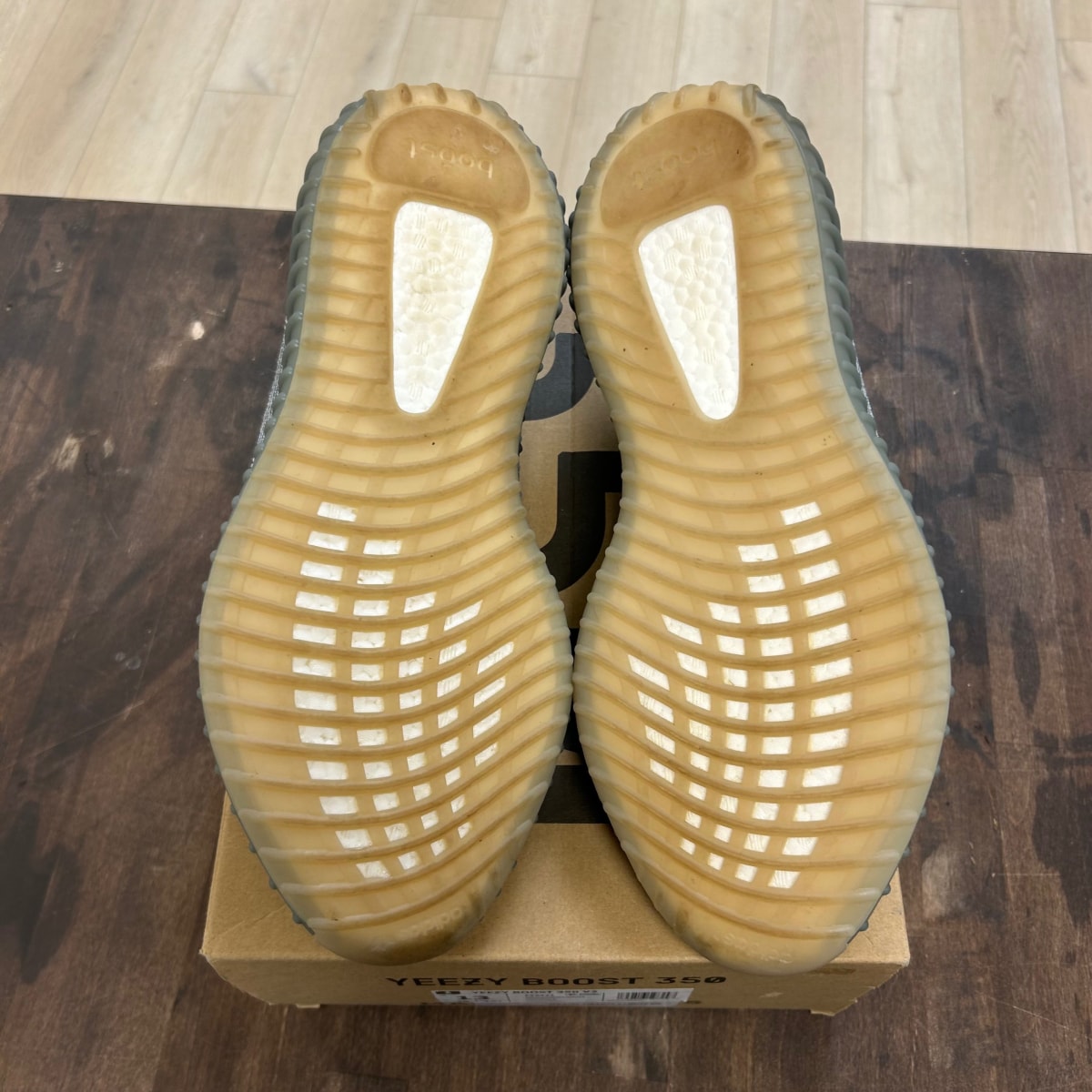 adidas Yeezy Boost 350 V2 Israfil - Image 5
