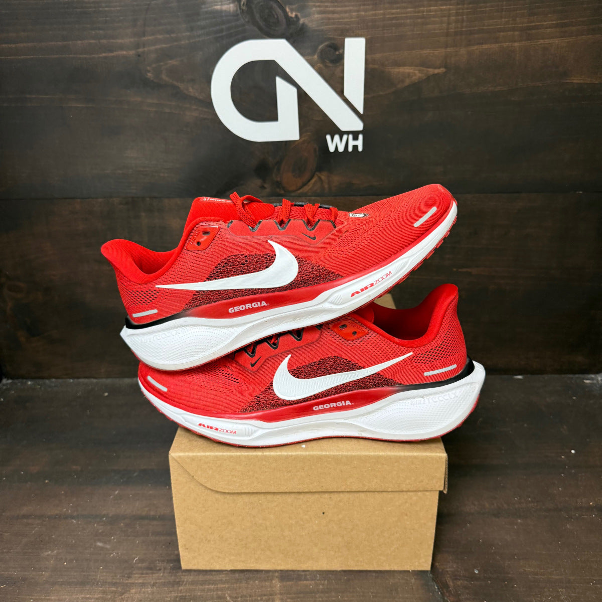 Nike Air Zoom Pegasus 41 Georgia Size 9.5 (Pre-Owned) - Image 1