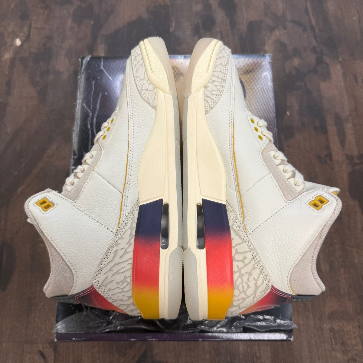 Jordan 3 Retro SP J Balvin Medellín Sunset - Image 6