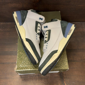 Jordan 3 Retro OG SP A Ma Maniére Diffused Blue Diffused Blue Size 8.5 (Pre-Owned) - Image 2
