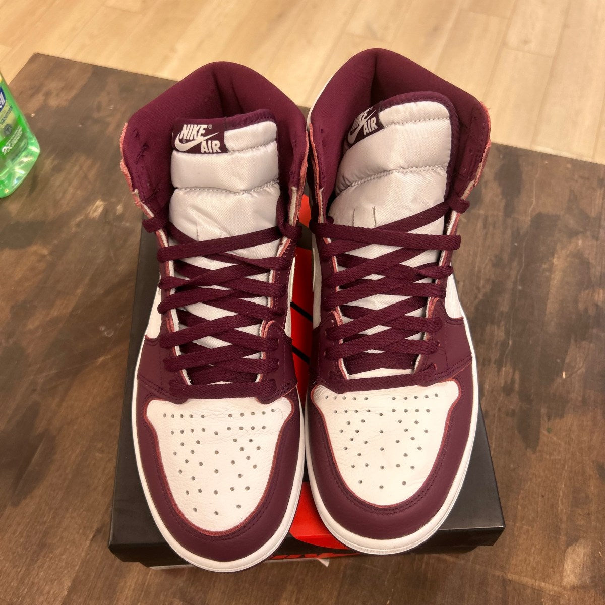 Jordan 1 Retro High OG Bordeaux - Image 2