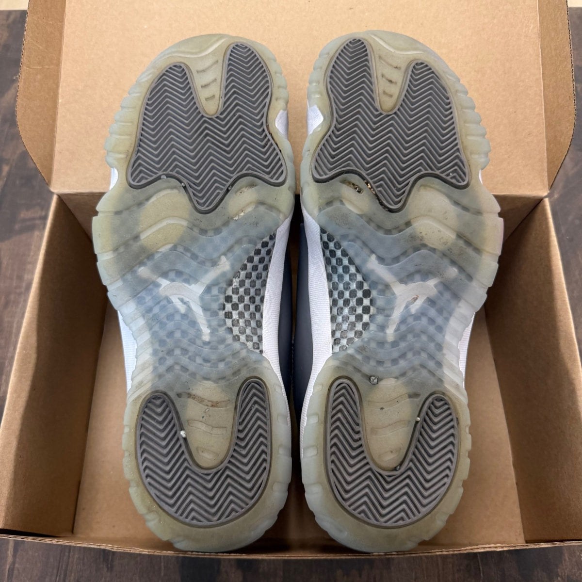 Jordan 11 Retro Cool Grey (2021) Size 11.5 (Pre-Owned) - Image 5
