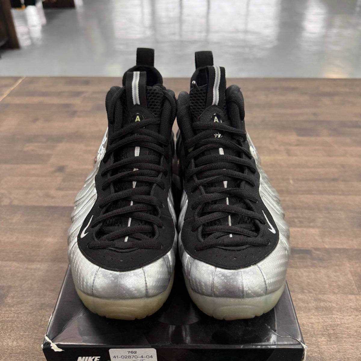 Nike Air Foamposite Pro Silver Surfer - Image 3
