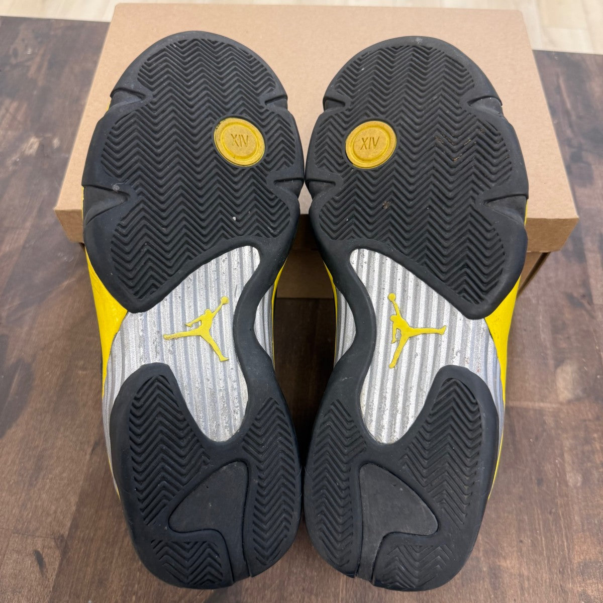 Jordan 14 Retro Thunder Size 11.5 (Pre-Owned) - Image 5