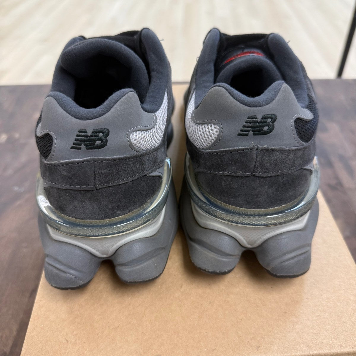 New Balance 9060 Black Castlerock Grey Size 10 (Pre-Owned) - Image 3