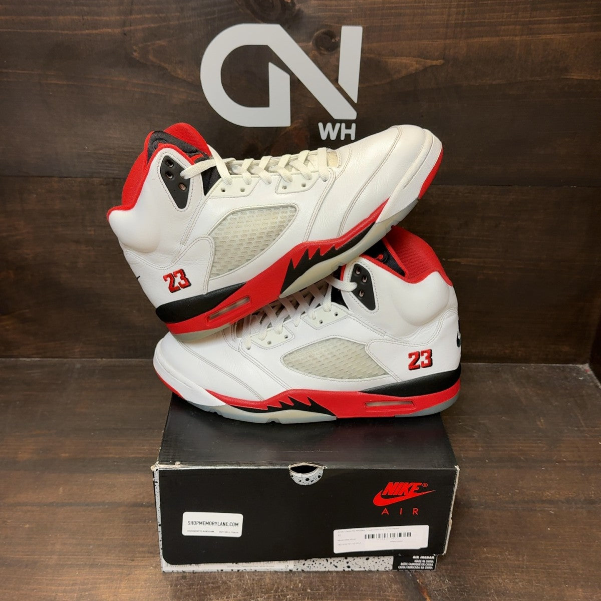 Jordan 5 Retro Fire Red Black Tongue (2025) - Image 1