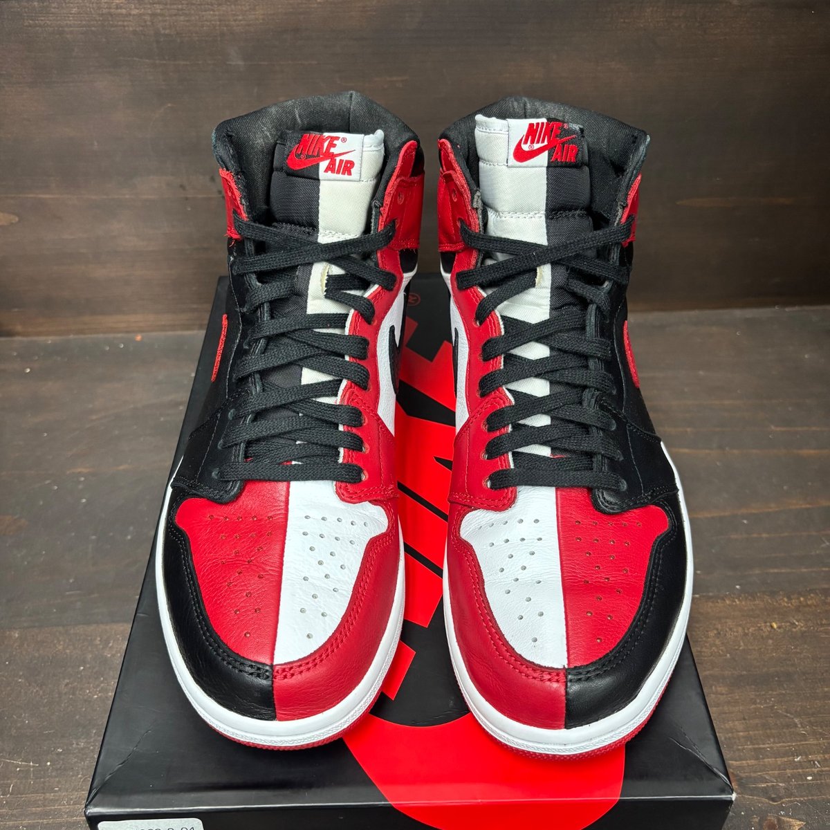 Jordan 1 Retro High Homage To Home (Non-numbered) Size 11 (Pre-Owned) - side