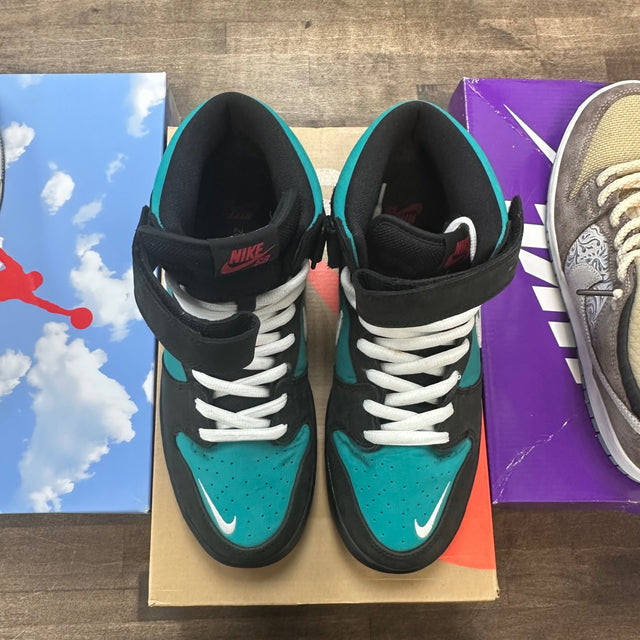 Nike SB Dunk Mid Griffey - Image 2