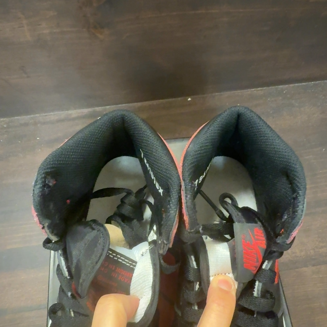 Jordan 1 Retro Bred Banned (2016) (GS) - Image 4