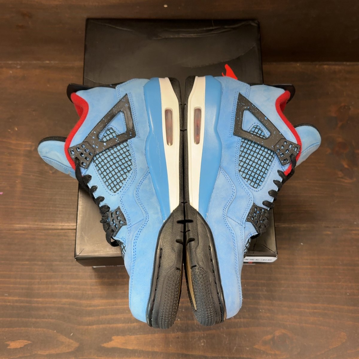 Jordan 4 Retro Travis Scott Cactus Jack Size 9.5 (Pre-Owned) - aux