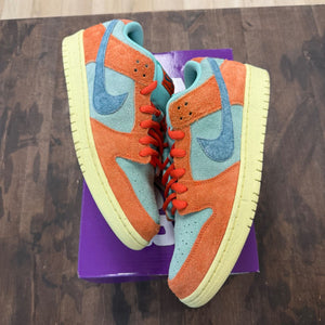 Nike SB Dunk Low Orange Emerald Rise - Image 1