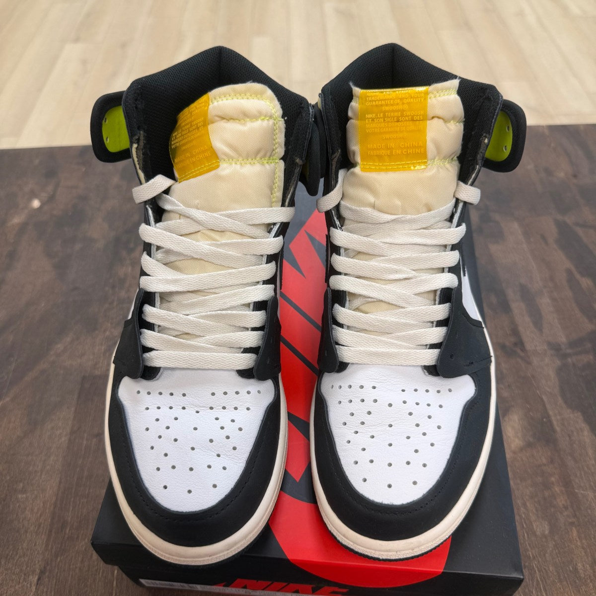 Jordan 1 Retro High White Black Volt University Gold - Image 2