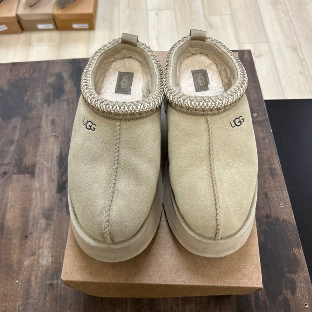UGG Tazz Slipper Mustard Seed (Women's) Size 8 (Pre-Owned) - Image 2