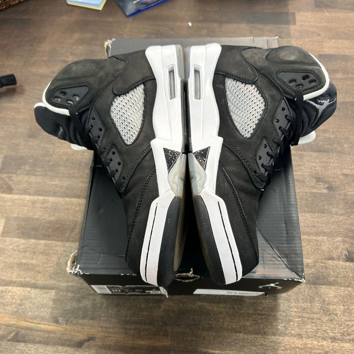 Jordan 5 Retro Moonlight (2021) Size 10 (Pre-Owned) - Image 4