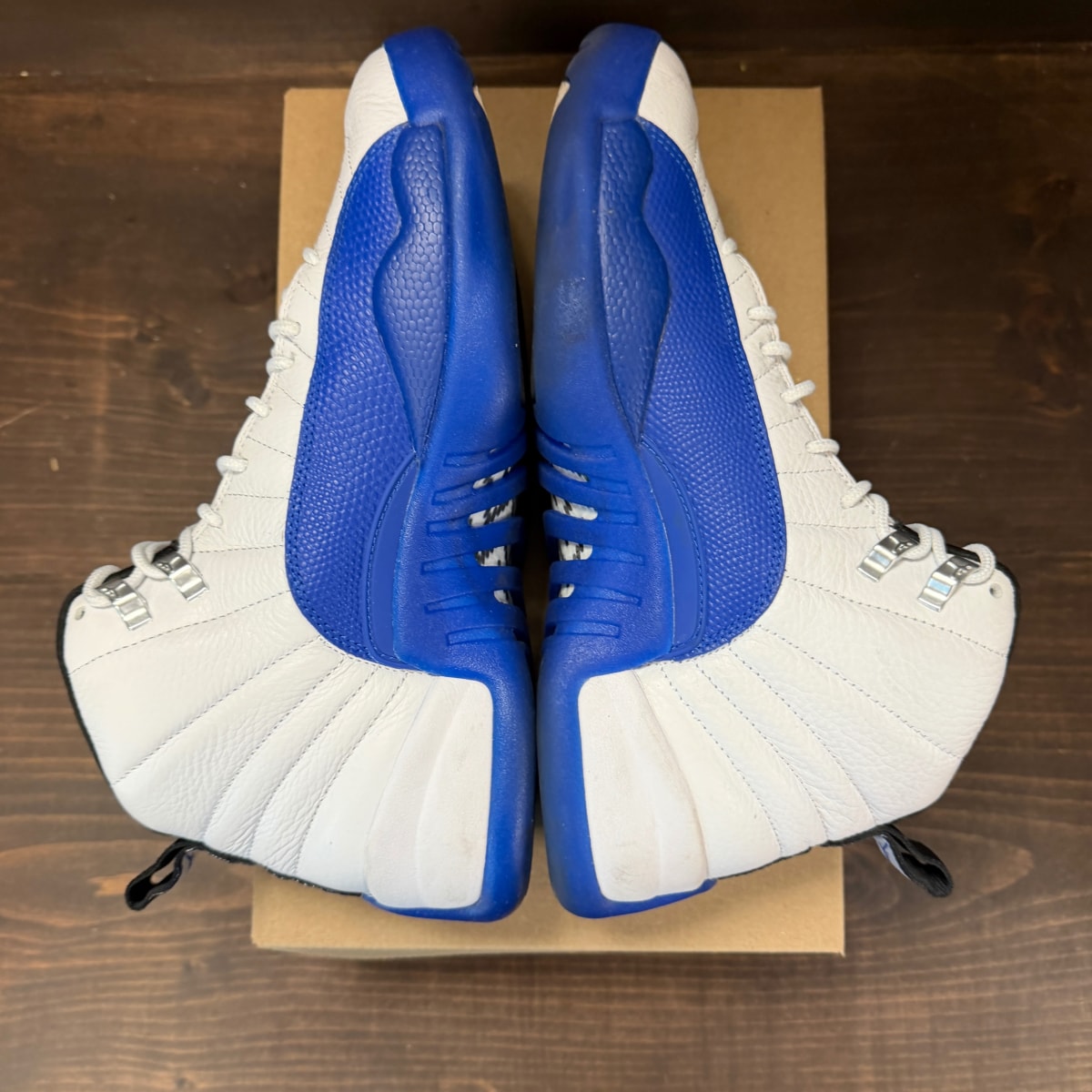 Jordan 12 Retro Blueberry Size 9.5 (Pre-Owned) - Image 5