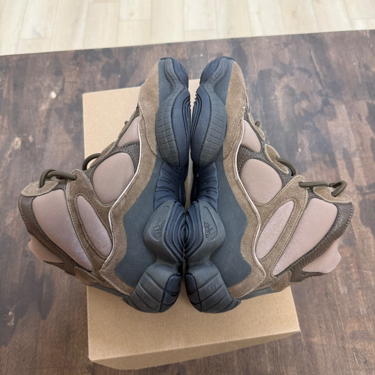 adidas Yeezy 500 High Taupe Black Size 7 (Pre-Owned) - Image 4