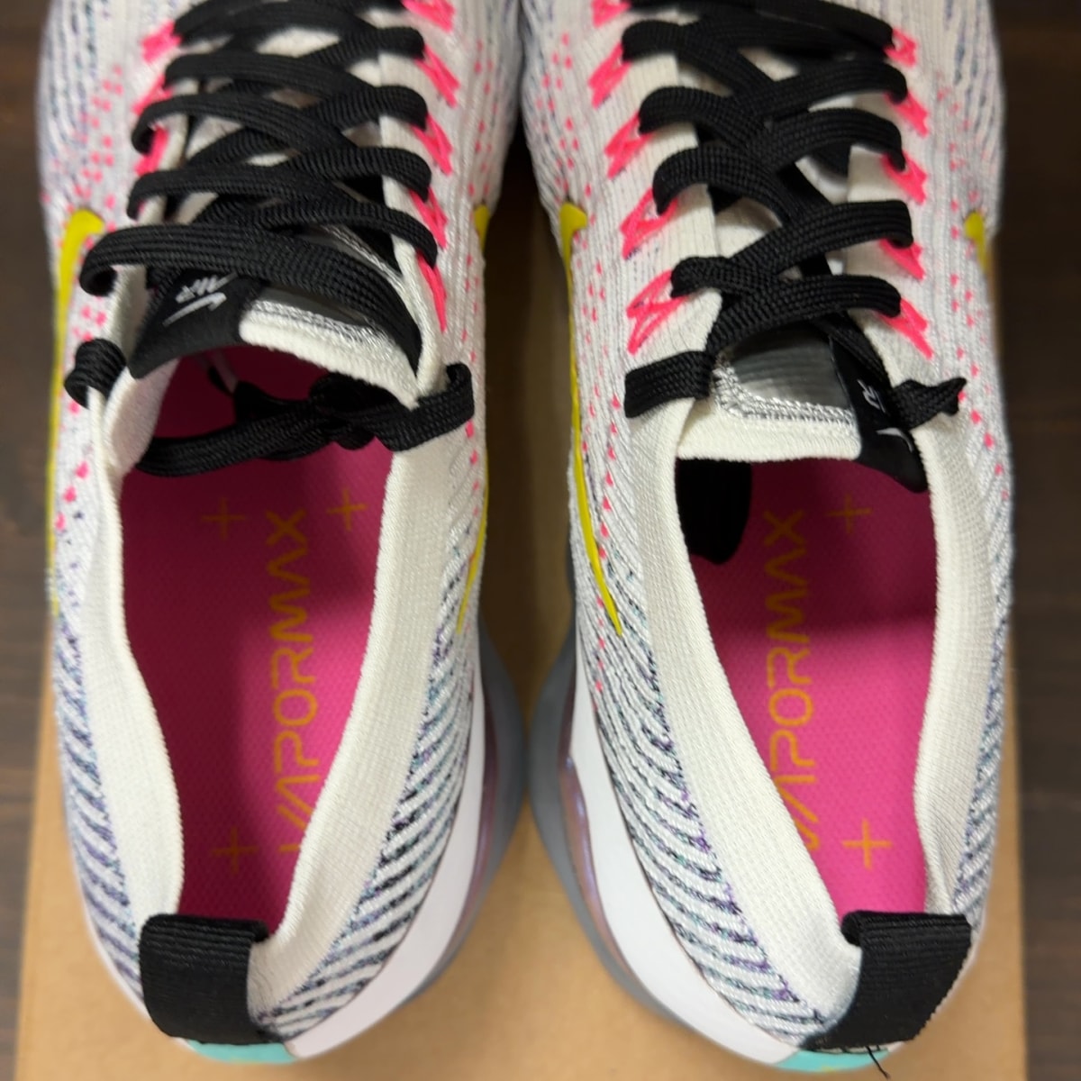 Nike Air VaporMax 3 White Dynamic Yellow Size 12.5 - Image 6