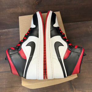 Jordan 1 Mid Gym Red Black Toe Size 8 (Pre-Owned) - Image 4