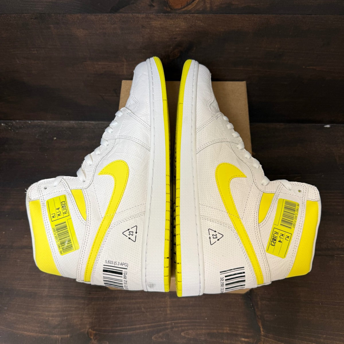 Jordan 1 Retro High First Class Flight Size 14 (Pre-Owned) - Image 4