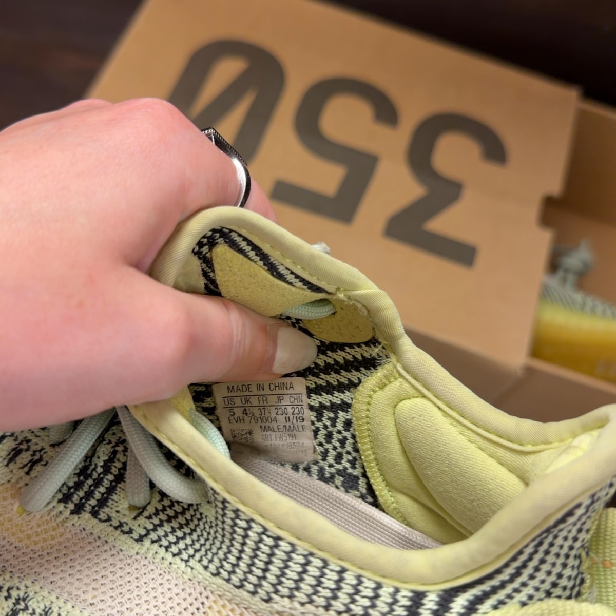 adidas Yeezy Boost 350 V2 Yeezreel (Non-Reflective) Size 5 (Pre-Owned) - aux