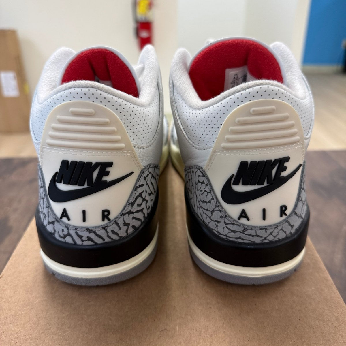 Jordan 3 Retro White Cement Reimagined Size 8.5 (Pre-Owned) - Image 3