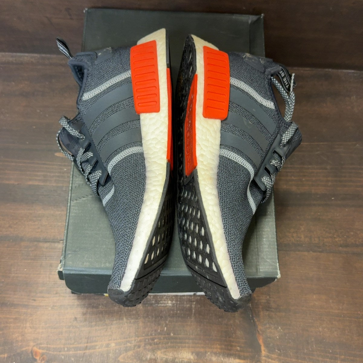 adidas NMD R1 Grey Red Size 9.5 (Pre-Owned) - Image 4