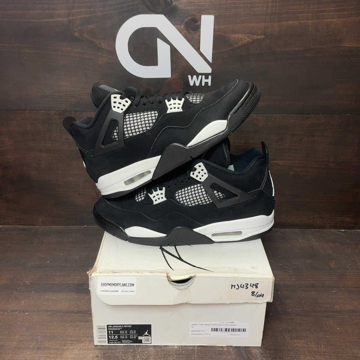 Jordan 4 Retro White Thunder Size 11 (Pre-Owned) - front
