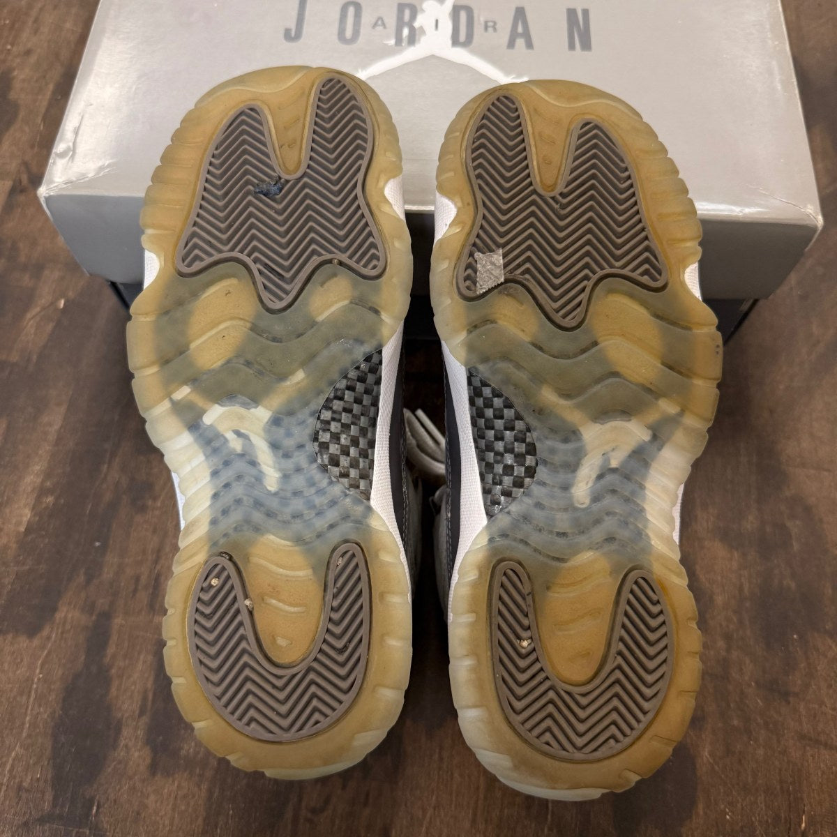 Jordan 11 Retro Cool Grey (2021) (GS) - Image 5