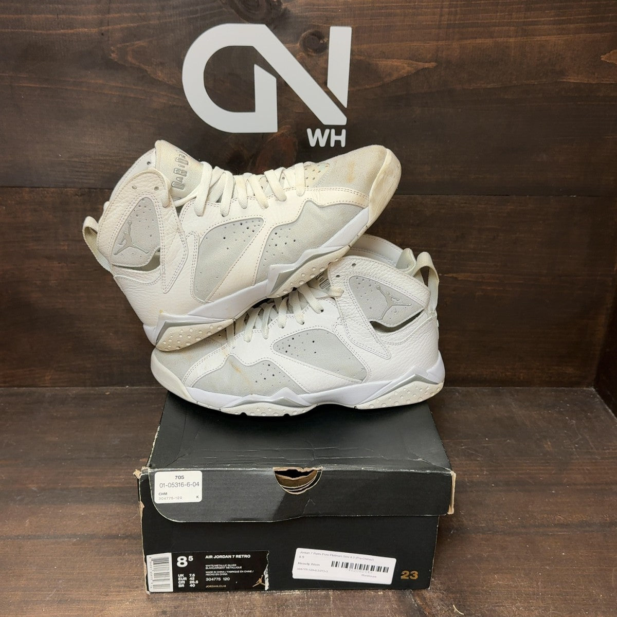 Jordan 7 Retro Pure Platinum Size 8.5 (Pre-Owned) - front