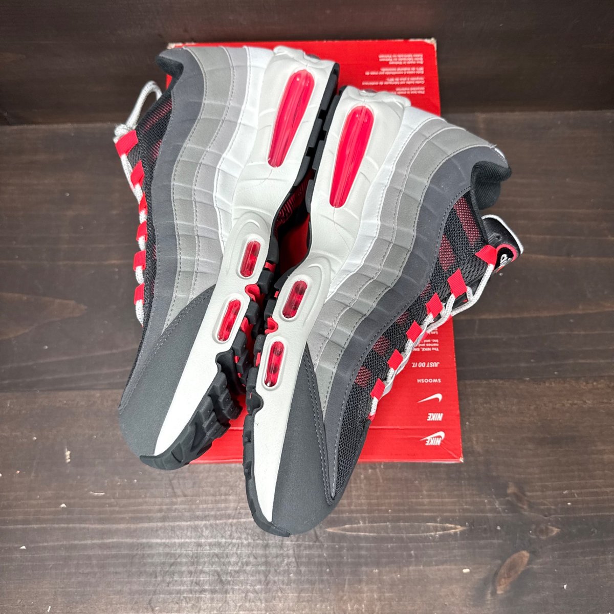 Nike Air Max 95 OG Big Bubble Reverse Solar Red Size 12 - side